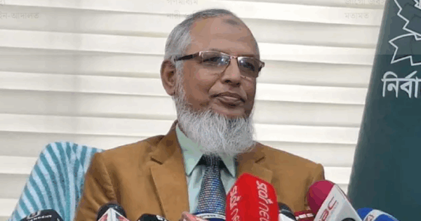 নির্বাচনি দায়িত্বরত কেউ গণভোটের পক্ষে-বিপক্ষে প্রচার করতে পারবেন না: ইসি আনোয়ারুল