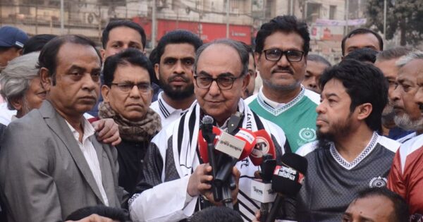 পর্যাপ্ত খেলার মাঠ ও বিনোদনের সুযোগ না থাকায় তরুণরা বিপথগামী হচ্ছে: মির্জা আব্বাস