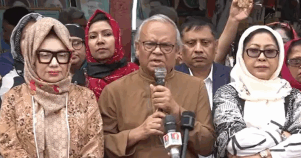 ধর্মের নামে রাজনৈতিক বক্তব্য দিয়ে নারীদের লক্ষ্যবস্তু করা হচ্ছে, যা গ্রহণযোগ্য নয়: রিজভী