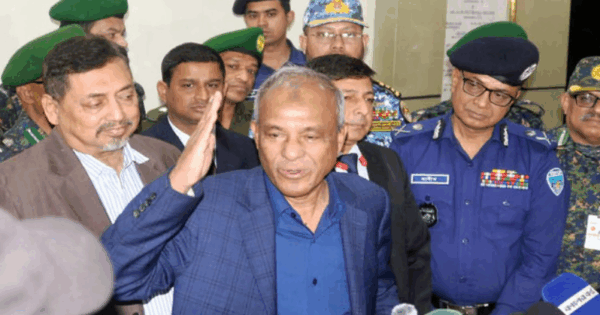 নির্বাচনে কেউ ইন্টারনেট বন্ধ করলে তাকে আইনের আওতায় আনা হবে: স্বরাষ্ট্র উপদেষ্টা