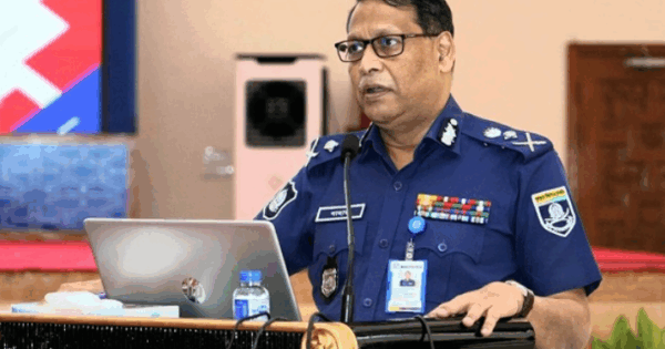 আইনশৃঙ্খলা রক্ষায় সর্বোচ্চ সতর্কতা ও নিষ্ঠার সঙ্গে কাজ করার নির্দেশ আইজিপির