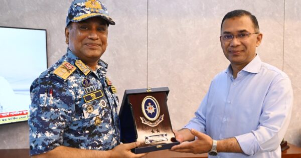 দেশের সার্বভৌমত্ব রক্ষায় সর্বোচ্চ প্রস্তুতি বজায় রাখার আহ্বান প্রধানমন্ত্রীর