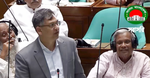 ‘মব কালচার’ বা বিশৃঙ্খল গণপিটুনির সংস্কৃতি আর বরদাশত করা হবে না: সংসদে স্বরাষ্ট্রমন্ত্রী