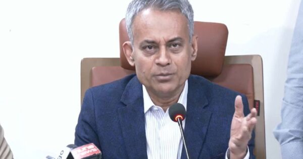 পরিবহণের নতুন ভাড়া নির্ধারণ নিয়ে সিদ্ধান্ত হবে বৃহস্পতিবার: সড়কমন্ত্রী