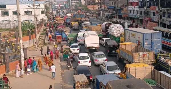 সরকারের সিদ্ধান্তের আগ পর্যন্ত বাস ভাড়া বৃদ্ধি না করার নির্দেশনা