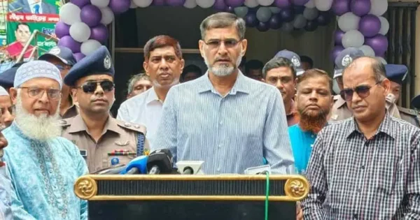 সন্ত্রাসীরা মাথাচাড়া দিয়ে ওঠার আগেই তাদের দমন করা হবে: ডিএমপি কমিশনার