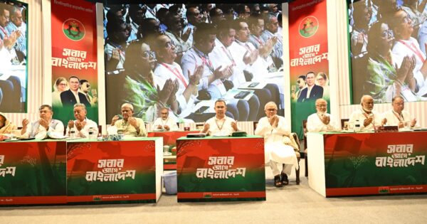 বিএনপি ও অঙ্গসংগঠনের নেতাদের সঙ্গে প্রধানমন্ত্রীর মতবিনিময়