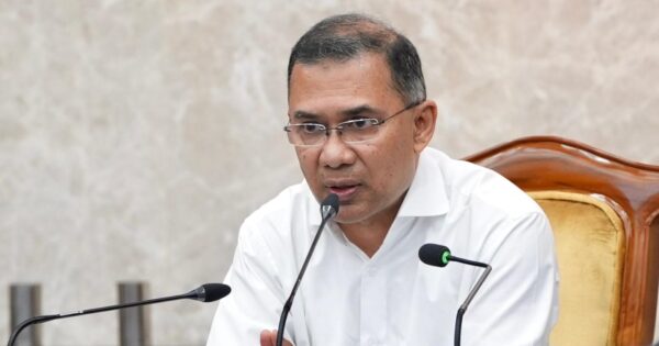 রাজনৈতিক পরিচয় দেখে থমকে যাবেন না, অপরাধীর পরিচয় কেবলই অপরাধী: পুলিশকে প্রধানমন্ত্রী