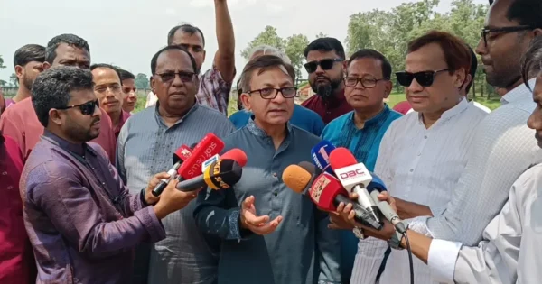 জ্বালানির মূল্যবৃদ্ধিকে অজুহাত হিসেবে দেখিয়ে নিত্যপ্রয়োজনীয় পণ্যের দাম বাড়ানো অযৌক্তিক: মন্ত্রী