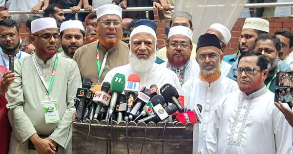 বহু জায়গায় সরকারি দল অনেক উল্টাপাল্টা করছে: জামায়াত আমির