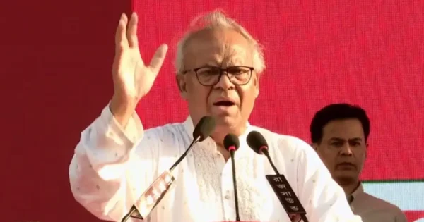 শ্রমিকদের ন্যূনতম মজুরি বাস্তবায়ন এবং শ্রমিক মামলা নিষ্পত্তি করা দরকার: রিজভী