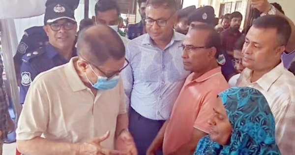 আগামী তিন মাসের মধ্যে কুষ্টিয়া মেডিকেল কলেজ চালুর আশ্বাস স্বাস্থ্যমন্ত্রীর