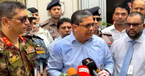 গুলশানে ‘মশক নিধন অভিযানে’ রেস্টুরেন্টে এডিস মশার লার্ভা