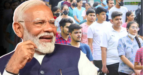ভারতে প্রশ্নফাঁসের ঘটনা যেন থামছেই না, বিরোধীদের তোপে মোদী সরকার