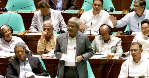 ১৯৭১ সালের নেতিবাচক ভূমিকার জন্য একবারও ক্ষমা চাইলেন না: জামায়াতকে ফখরুল