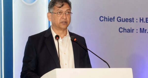 মানবপাচারের বিরুদ্ধে ‘জিরো টলারেন্স’ নীতি বজায় রাখতে সরকার দৃঢ়প্রতিজ্ঞ : স্বরাষ্ট্রমন্ত্রী