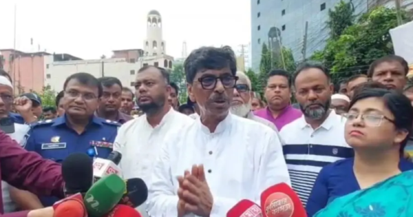 সাম্প্রতিক বন্যায় দেশের বিভিন্ন অঞ্চলে ক্ষতিগ্রস্ত কৃষকদের সহায়তা দেবে সরকার: কৃষিমন্ত্রী