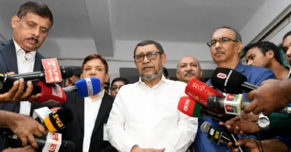 দেশের চিকিৎসাসেবার মান উন্নত বিশ্বের পর্যায়ে নিয়ে যেতে নিরলসভাবে কাজ করছে সরকার: স্বাস্থ্যমন্ত্রী