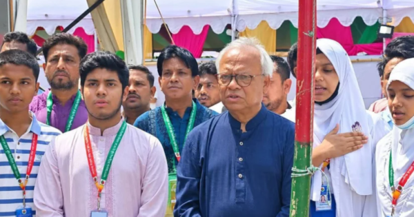 বিগত ১৭ বছরে শিক্ষাব্যবস্থা নিয়ে ছেলেখেলা করে জাতির মেরুদণ্ড দুর্বল করে দেওয়া হয়েছে: রিজভী