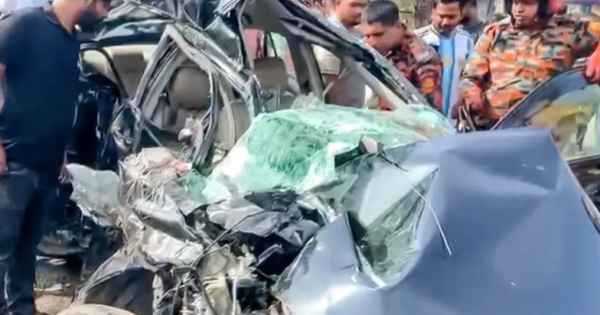 মুন্সীগঞ্জের গজারিয়ায় ঢাকা-চট্টগ্রাম মহাসড়কে বাস-প্রাইভেটকার সংঘর্ষে নিহত ৪