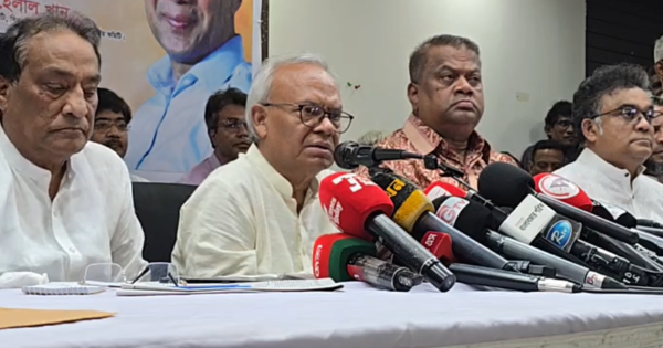 গ্যাস ও বিদ্যুৎ সংকট এই সরকারের তৈরি নয়, সংকট মোকাবিলায় উদ্যোগ নেওয়া হয়েছে: রিজভী