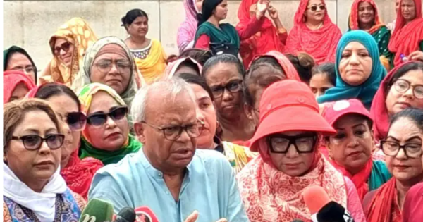 জ্বালানি সংকট বৈশ্বিক, পরিস্থিতি সামাল দিতে বিকল্প পদক্ষেপ নিচ্ছে সরকার: রিজভী