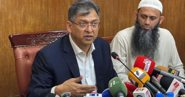 ২০২৫ সালের তুলনায় দেশের বর্তমান আইনশৃঙ্খলা পরিস্থিতি অনেক ভালো: স্বরাষ্ট্রমন্ত্রী