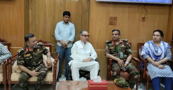 ঢাকা মেডিকেল কলেজ হাসপাতাল পরিদর্শনে প্রধানমন্ত্রীর রাজনৈতিক উপদেষ্টা মির্জা আব্বাস