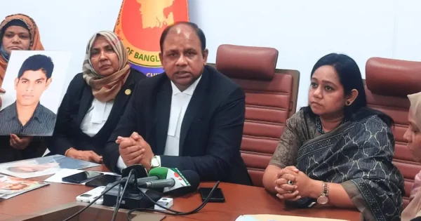 অপরাধীদের বন্ধু ভাবার কারণ নেই, যেকোনো সময় ছোবল মারতে পারে: চিফ প্রসিকিউটর