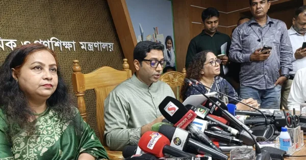 সরকারি প্রাথমিক বিদ্যালয়ের শিক্ষকদের বদলি অনির্দিষ্টকালের জন্য স্থগিত: ববি হাজ্জাজ